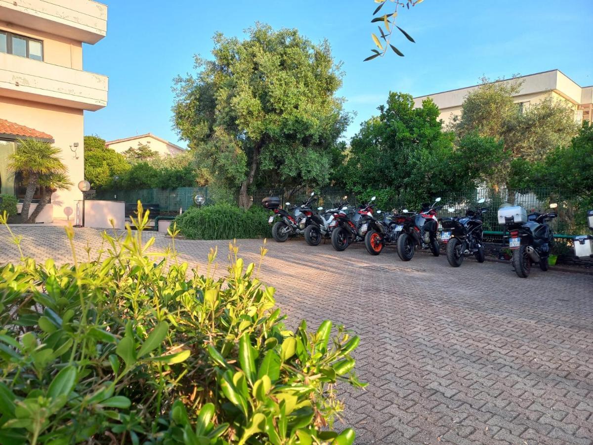 Green Sporting Club Hotel Альгеро Экстерьер фото