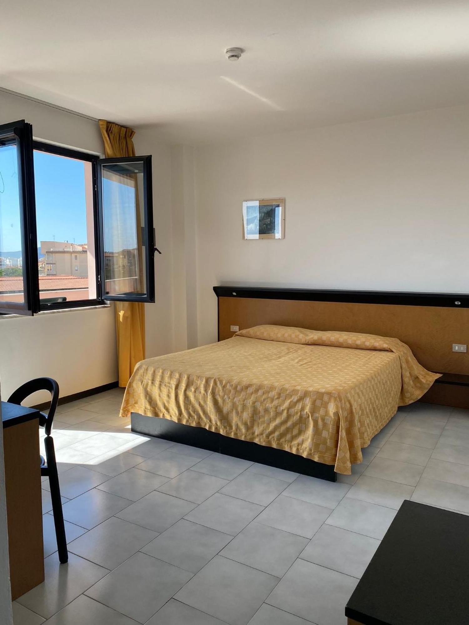 Green Sporting Club Hotel Альгеро Экстерьер фото