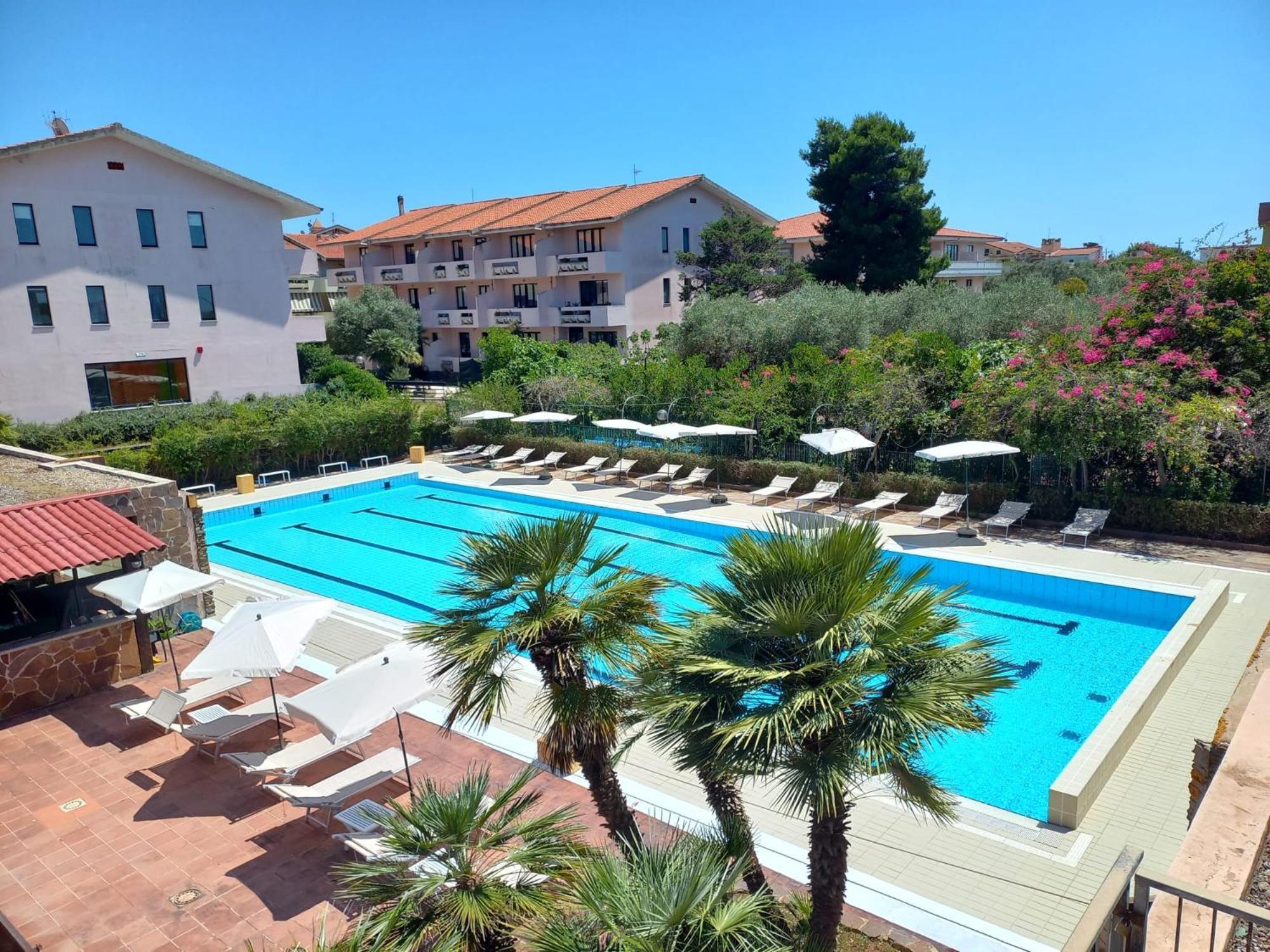 Green Sporting Club Hotel Альгеро Экстерьер фото