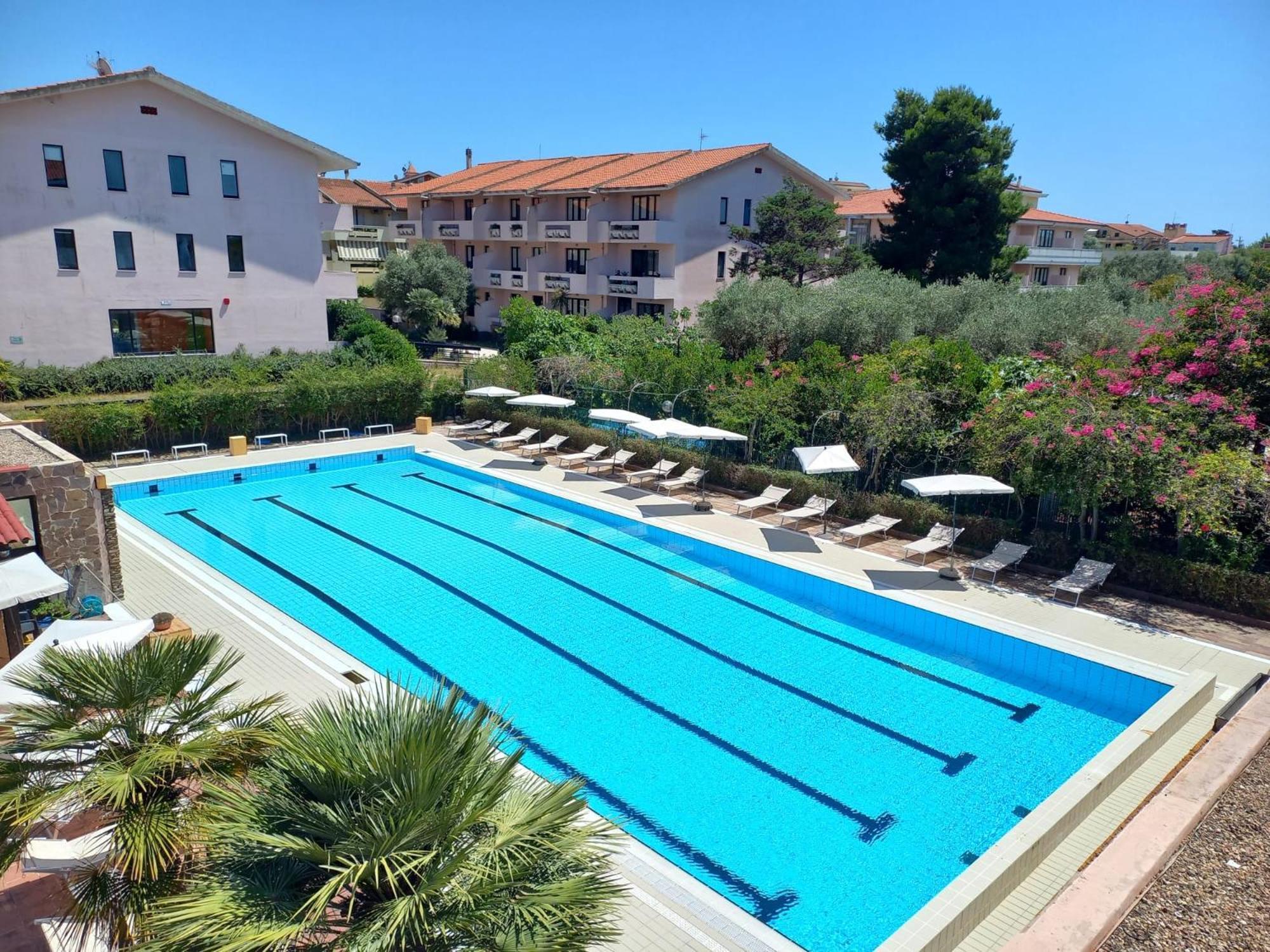 Green Sporting Club Hotel Альгеро Экстерьер фото